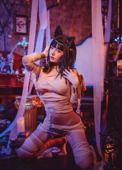 漂亮老婆陪过年-吉吉影视在线完整观看