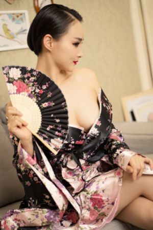 闺蜜四人行第三季-院线大片中文版全集