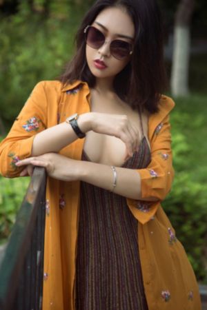 王牌特工：源起-暖暖普通话在线完整版