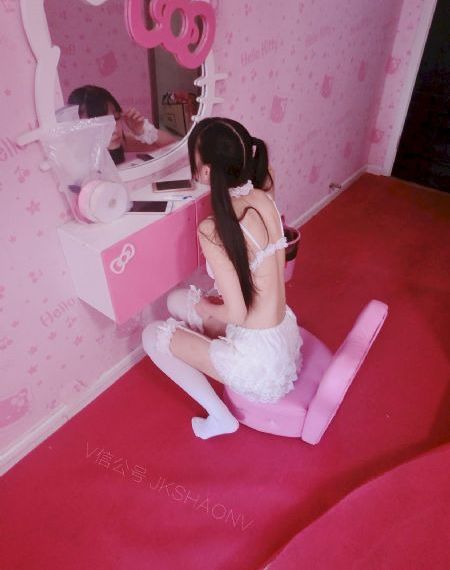 脑残粉（国语版）-吉吉影音影音先锋资源